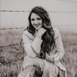 Meet your Posher, Brittney